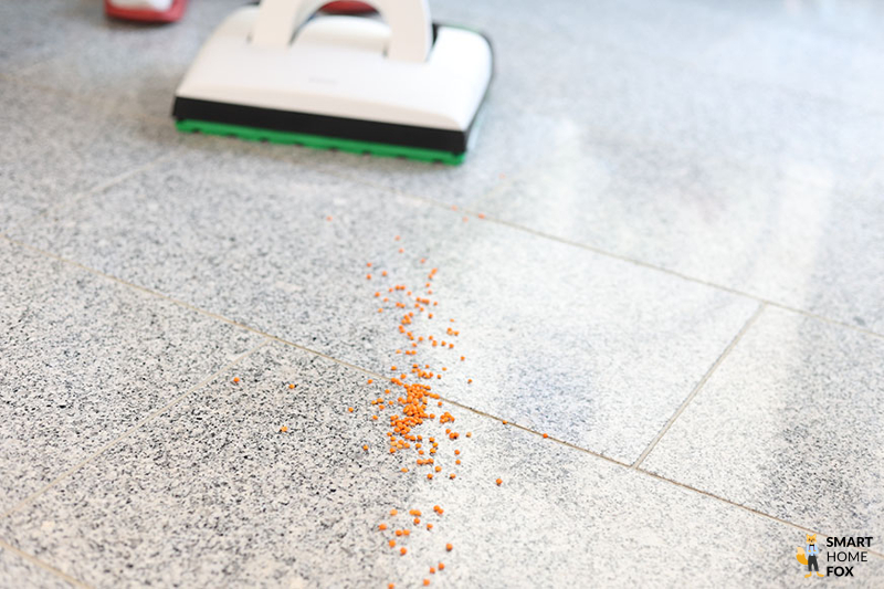 Linsen auf dem Boden